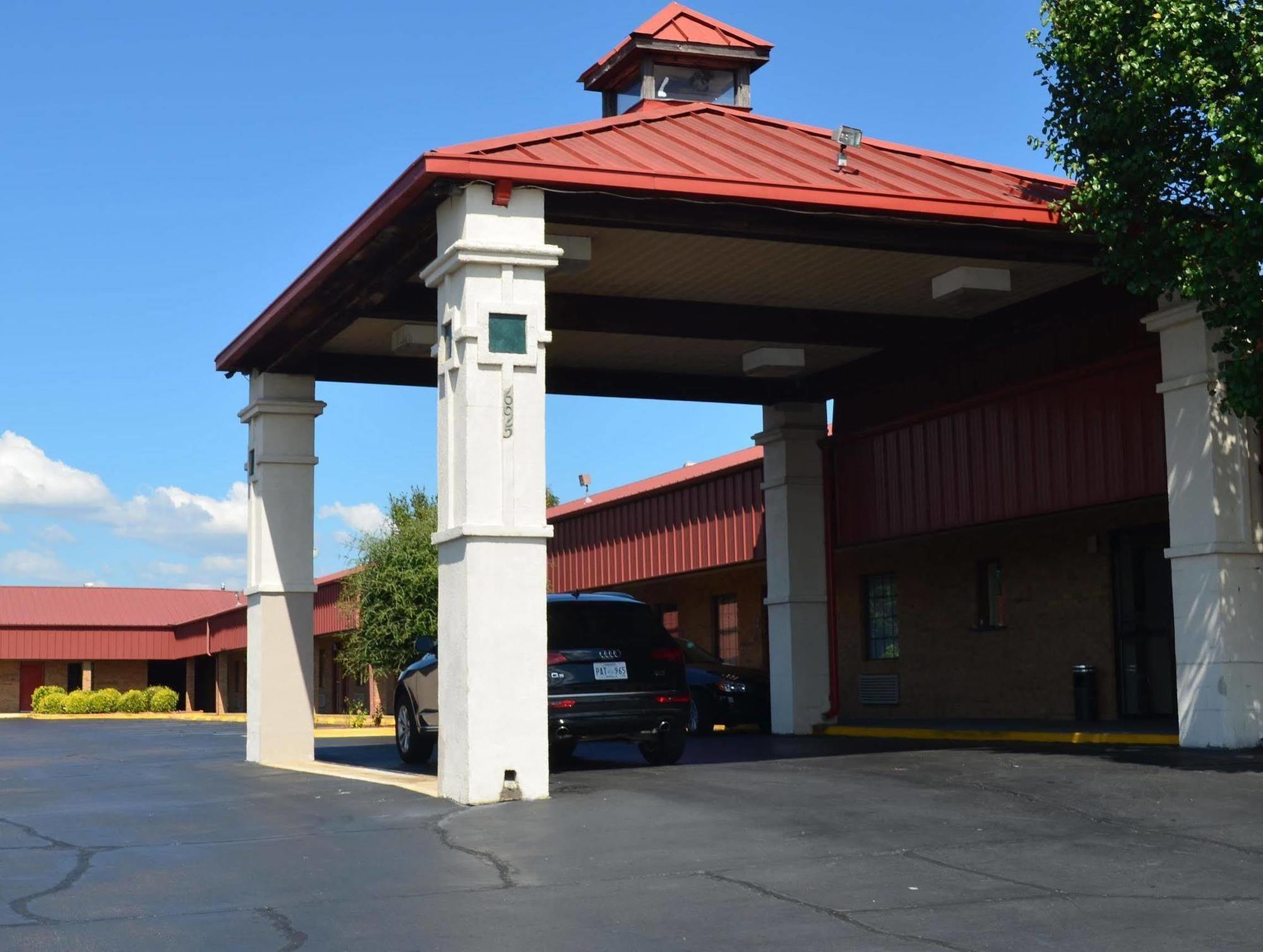 Americas Best Value Inn - Batesville Exterior foto