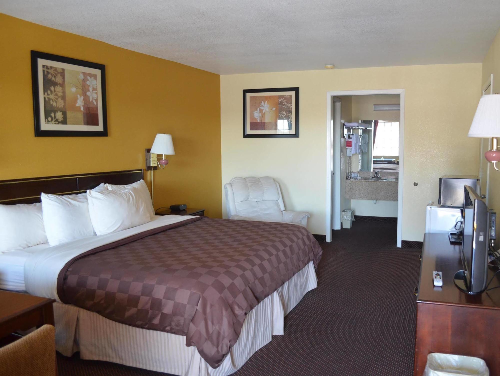 Americas Best Value Inn - Batesville Exterior foto
