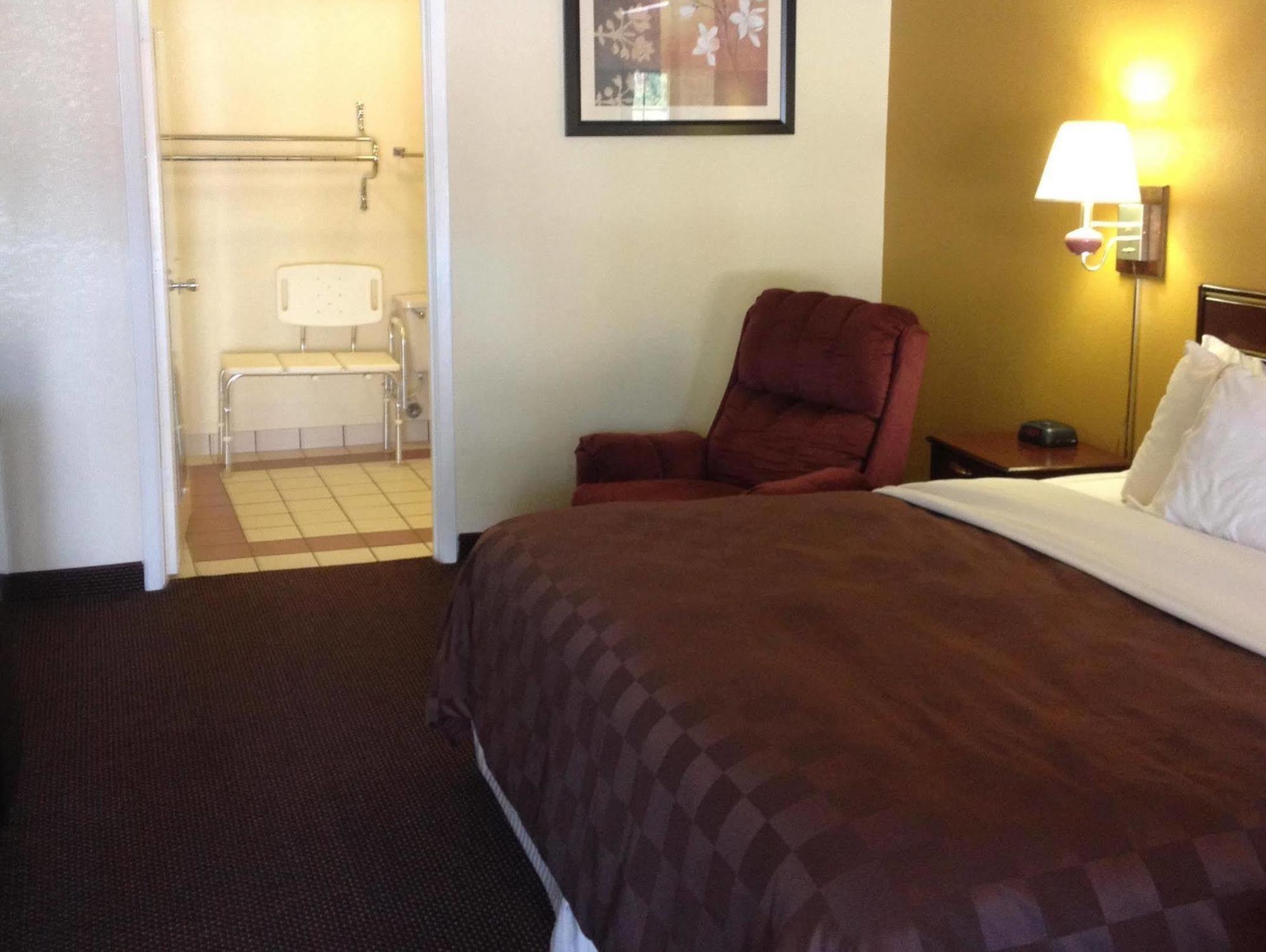 Americas Best Value Inn - Batesville Exterior foto