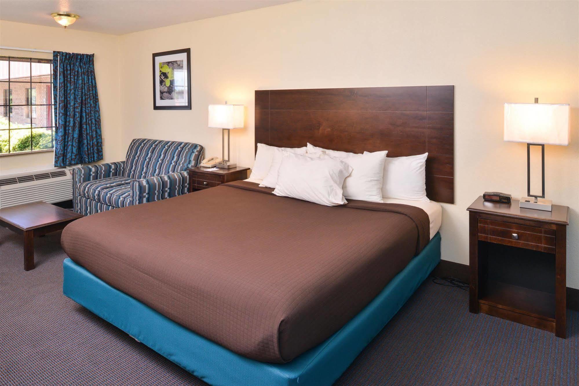 Americas Best Value Inn - Batesville Exterior foto