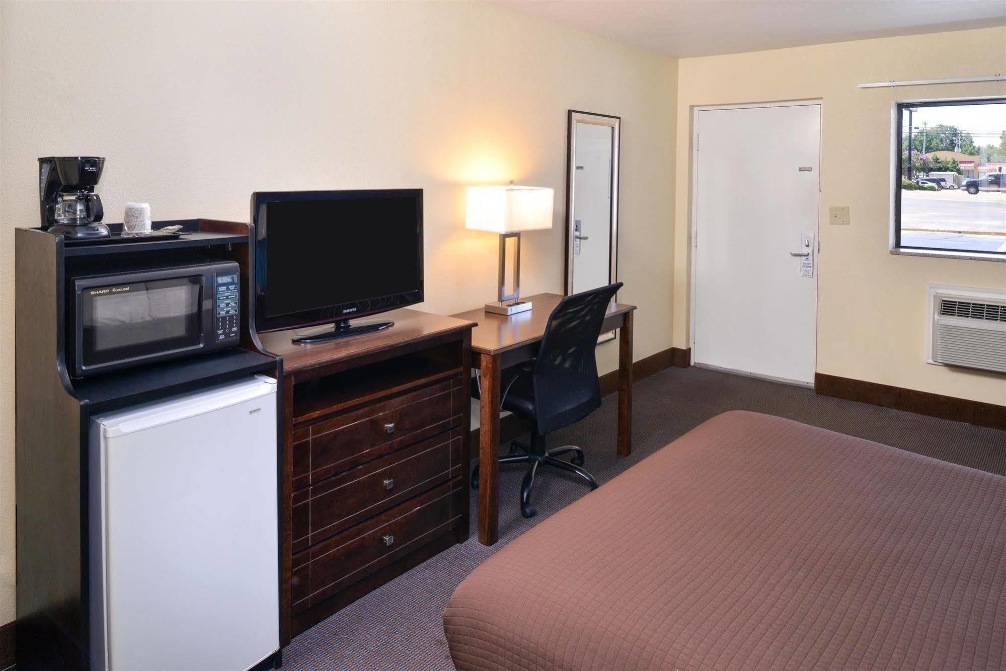 Americas Best Value Inn - Batesville Exterior foto