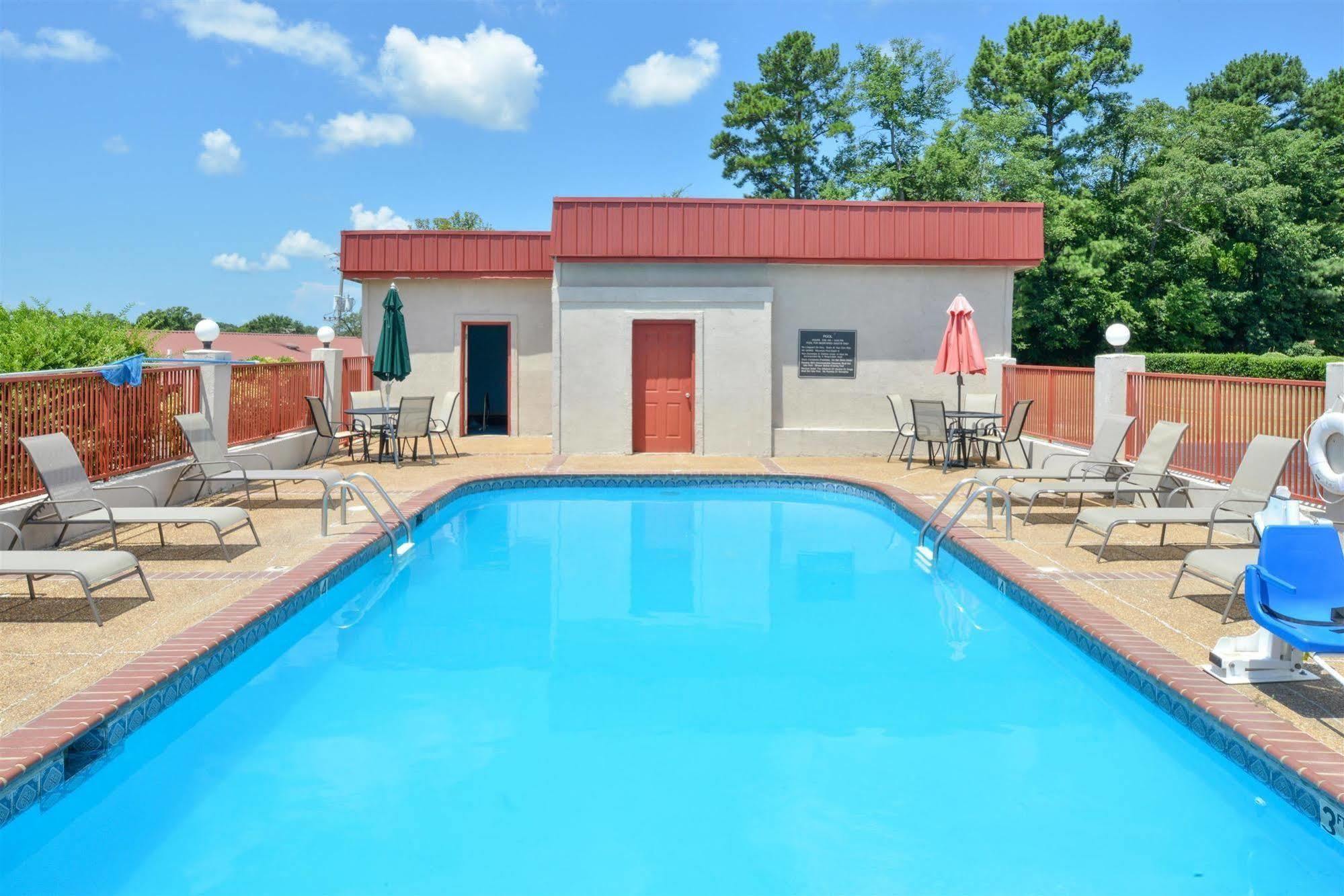 Americas Best Value Inn - Batesville Exterior foto