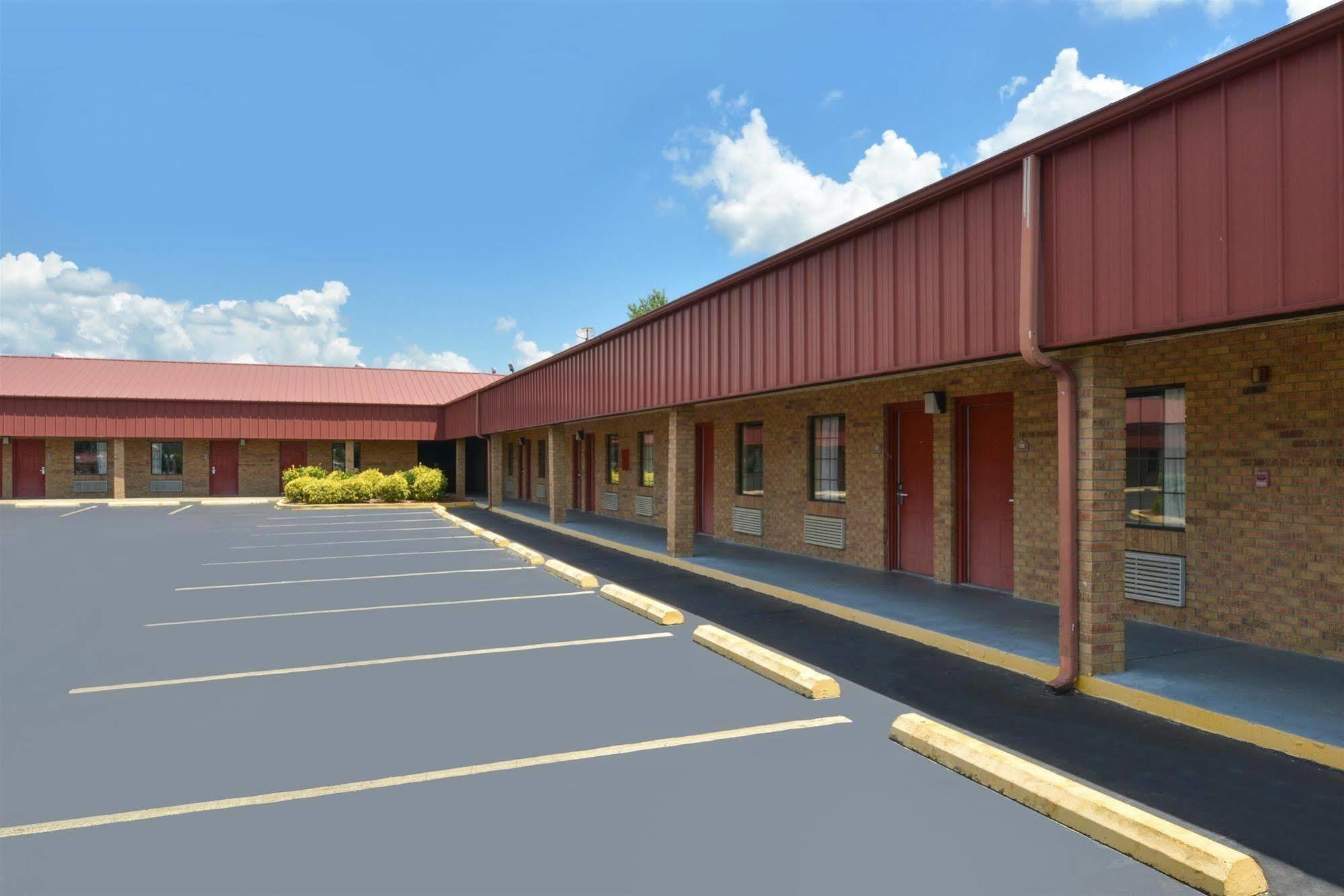 Americas Best Value Inn - Batesville Exterior foto